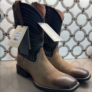 Ariat Brown Cowboy Western Boots with Classic Design Men’s 11